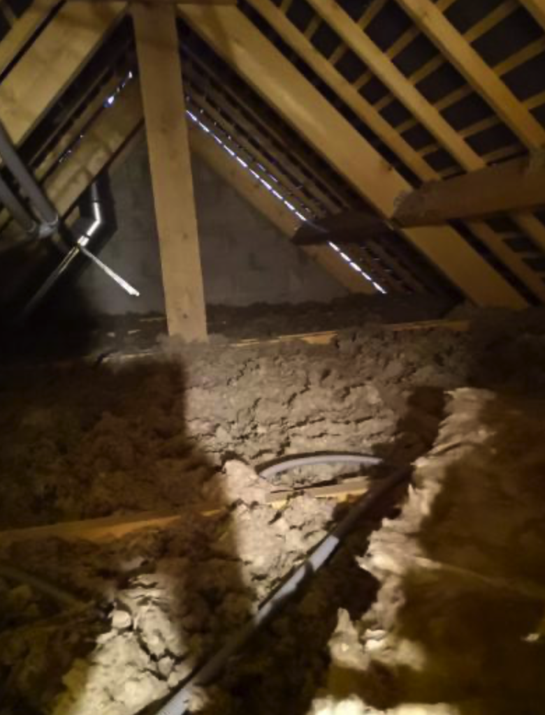 Plouhinnec : isolation thermique des combles perdus
